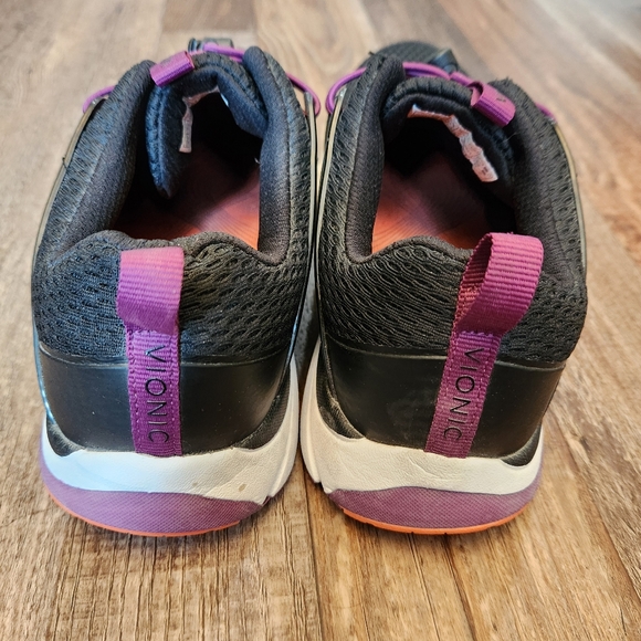 Vionic Berlin Slip On Sneakers - Picture 4 of 8